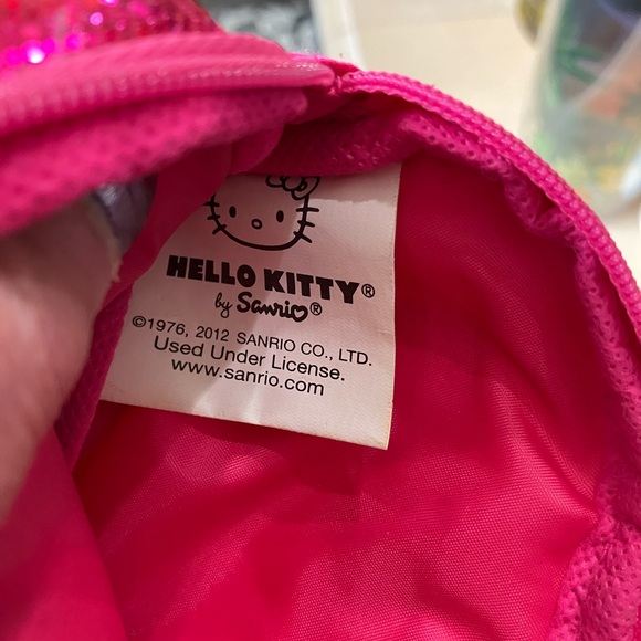 Hello Kitty Pink Sequined Wristlet/Coin Purse - Picture 6 of 7